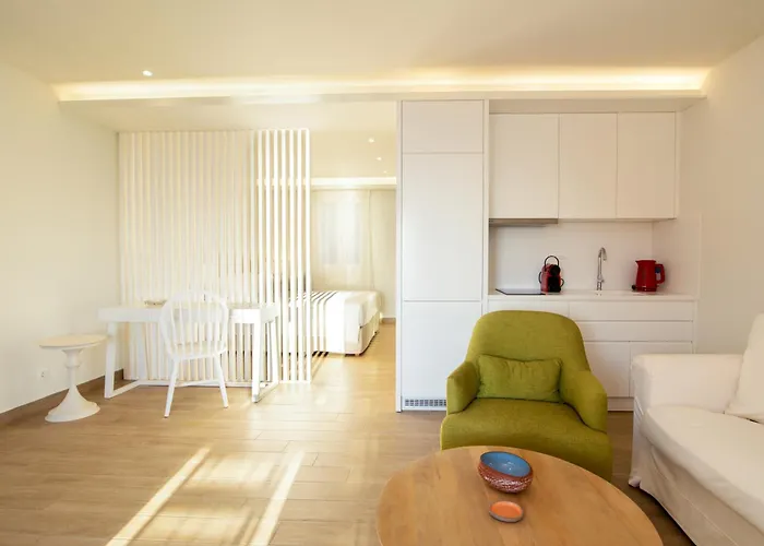 Glow By Corfuescapes 글리파다