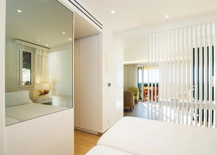 Glow By Corfuescapes