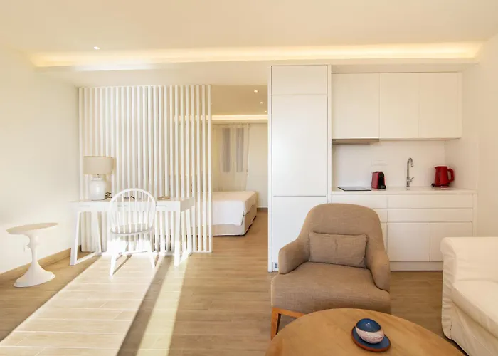 아파트 Glow By Corfuescapes